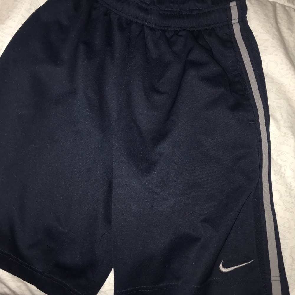 Men's Nike Basketball Navy Blue Gym Shorts Small